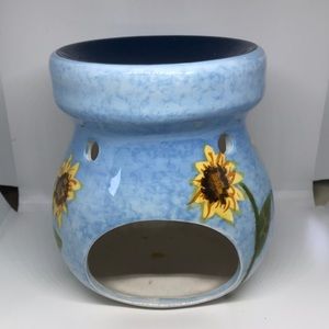 Sunflower wax melter